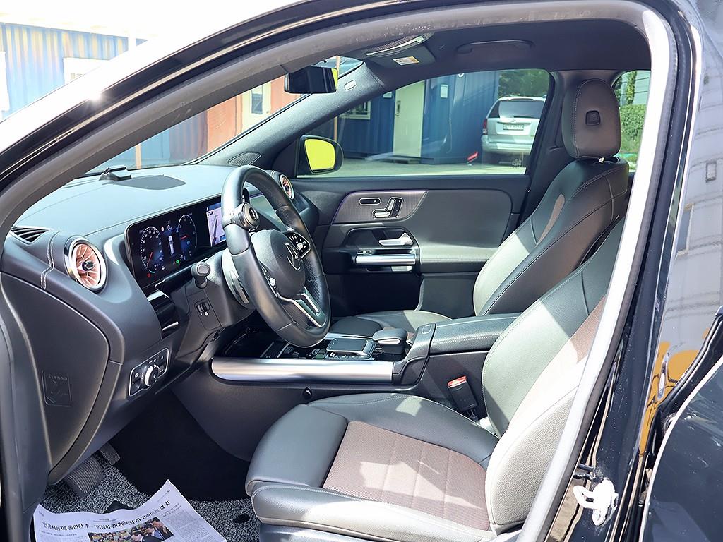 Mercedes Benz EQA 2021 Negro - Importación desde Corea - HF Imports Iquique - Foto 11