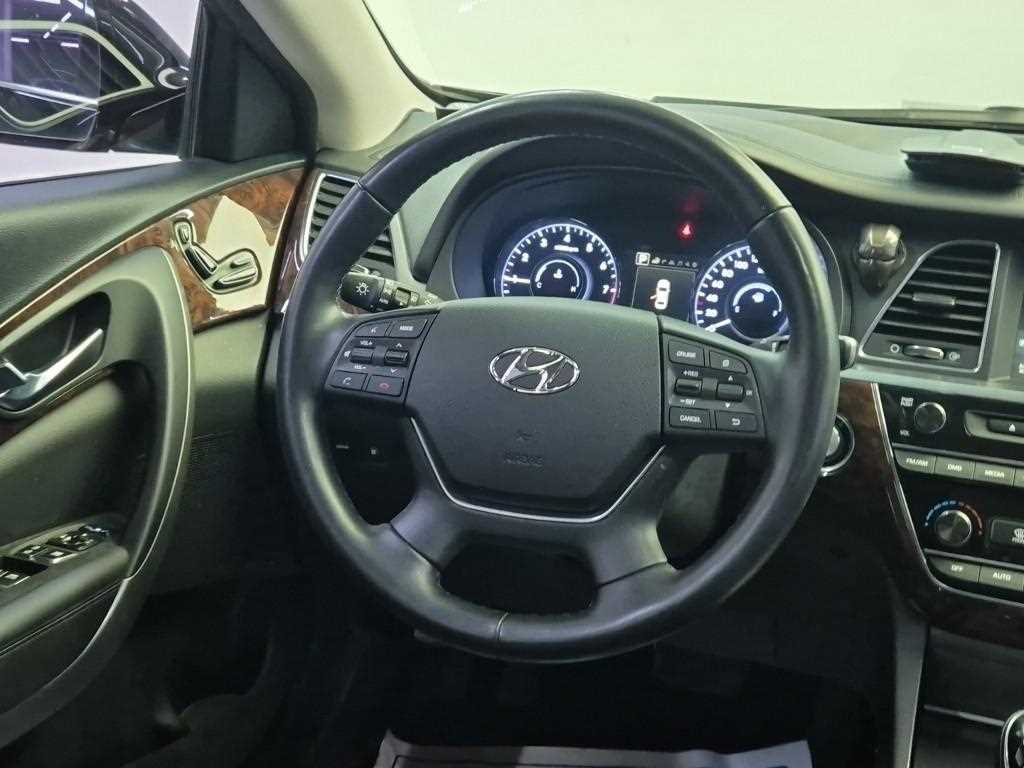 HYUNDAI Aslan - Vista 9