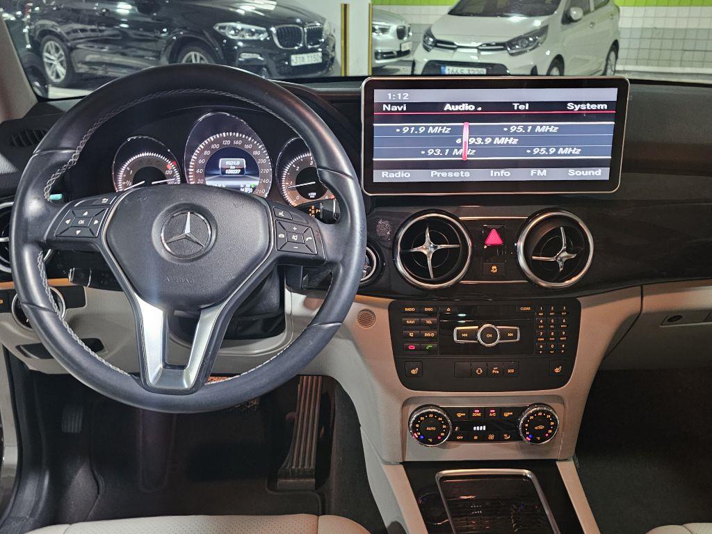 Mercedes Benz GLK Class - Vista 7