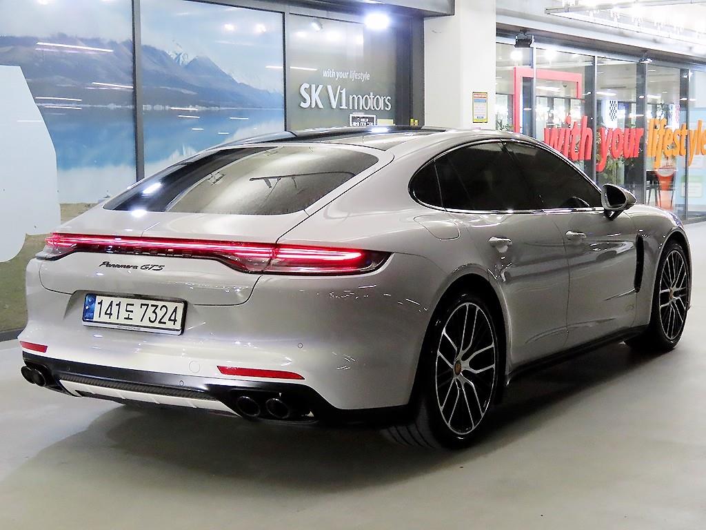 Porsche Panamera - Vista 4