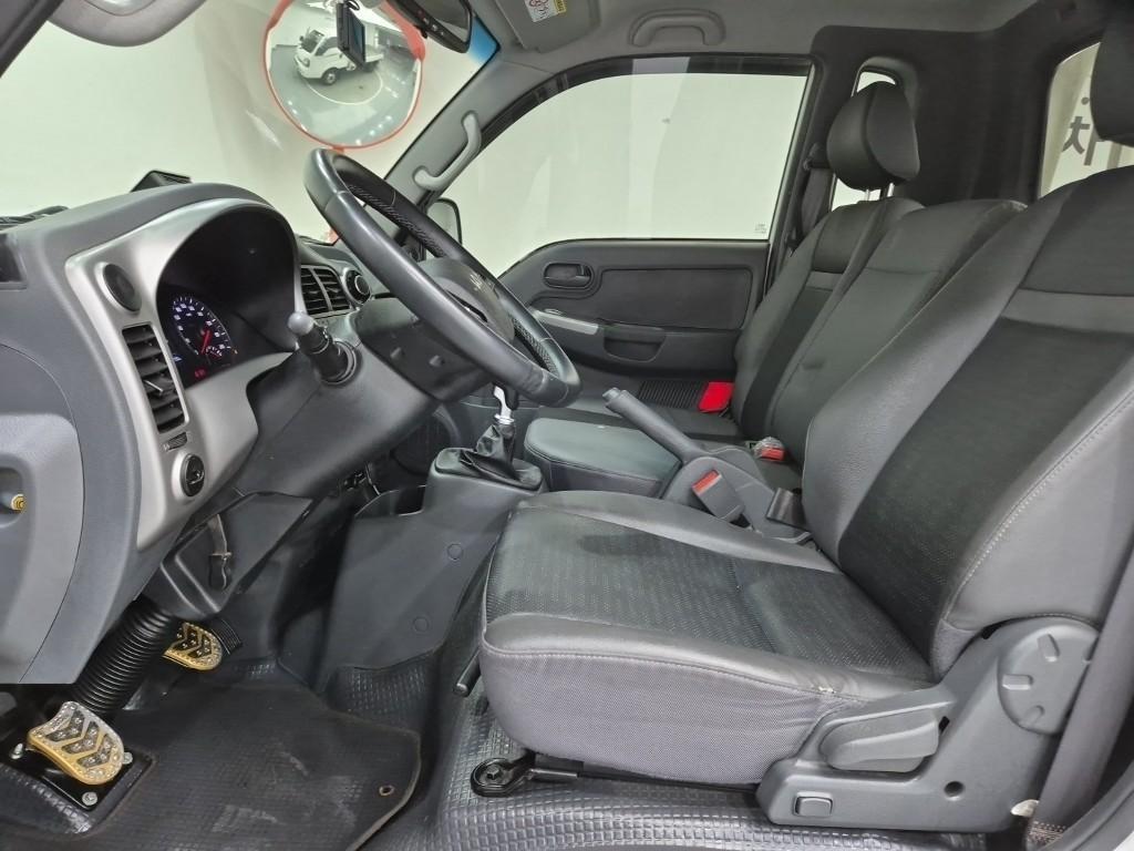 Small Truck Cargo (small) 2022 Blanco - Importación desde Corea - HF Imports Iquique - Foto 13