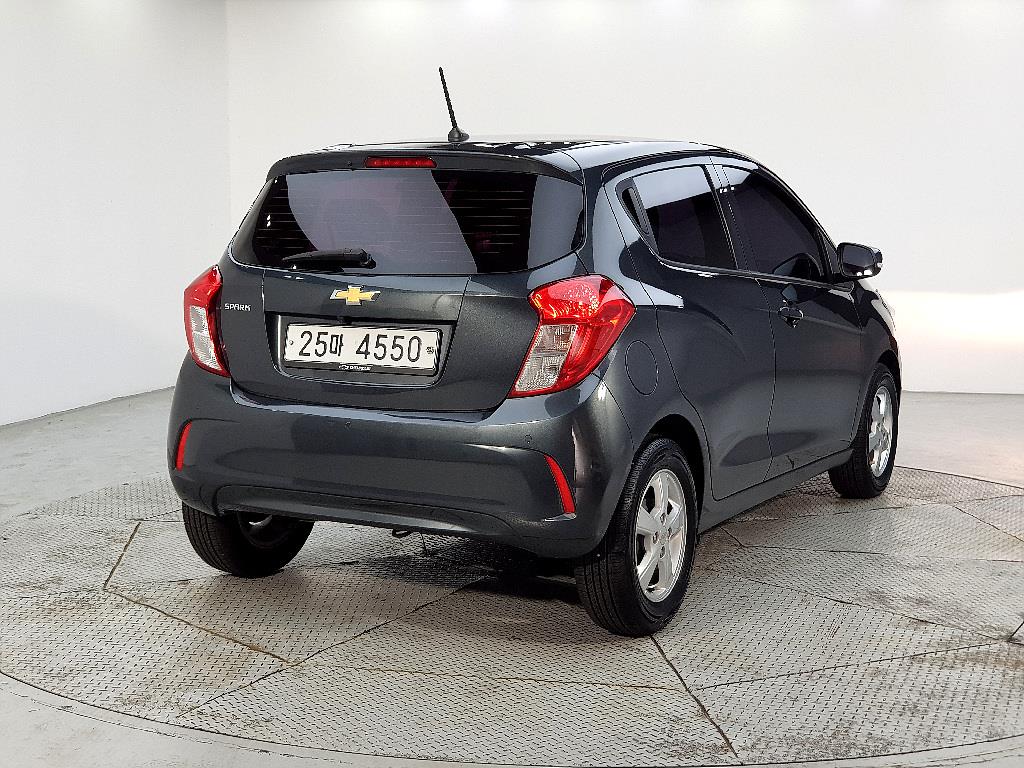 Chevrolet Spark - Vista 4