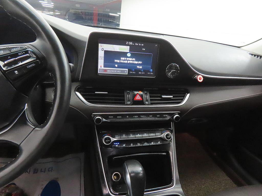 HYUNDAI Grandeur - Vista 10
