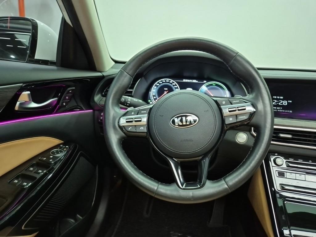 KIA K7 - Vista 9