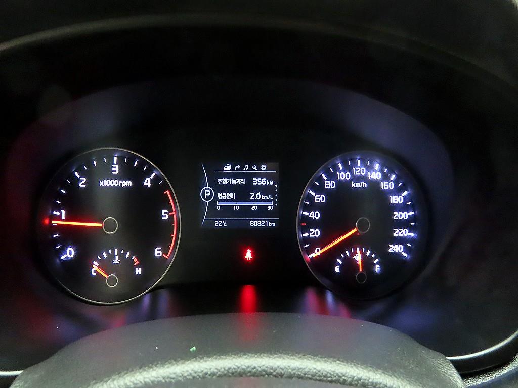 KIA Sportage - Vista 6