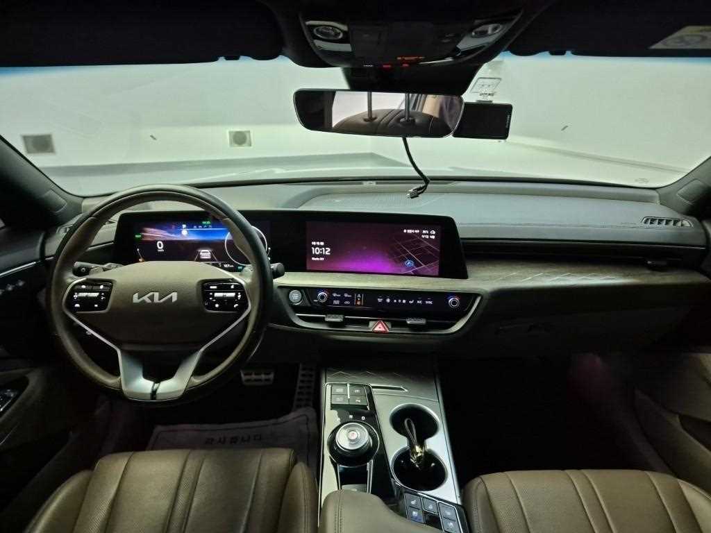 KIA K8 - Vista 7