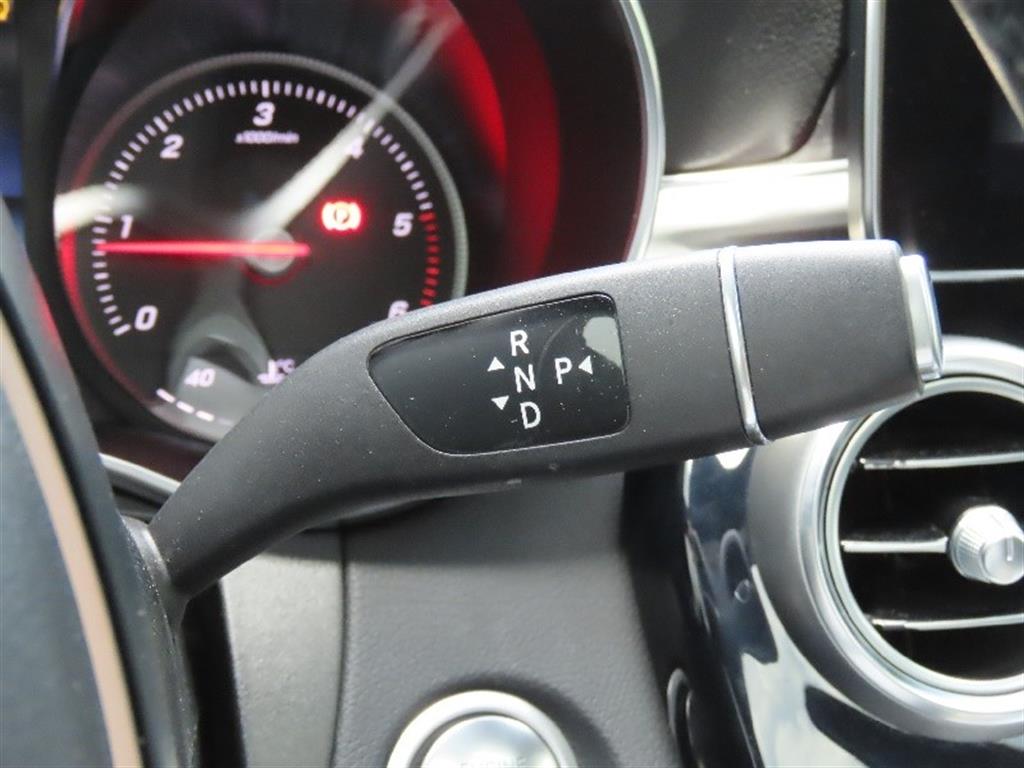 Mercedes Benz GLC Class - Vista 11