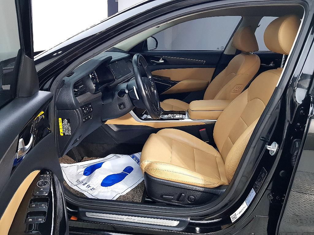 KIA K7 - Vista 8