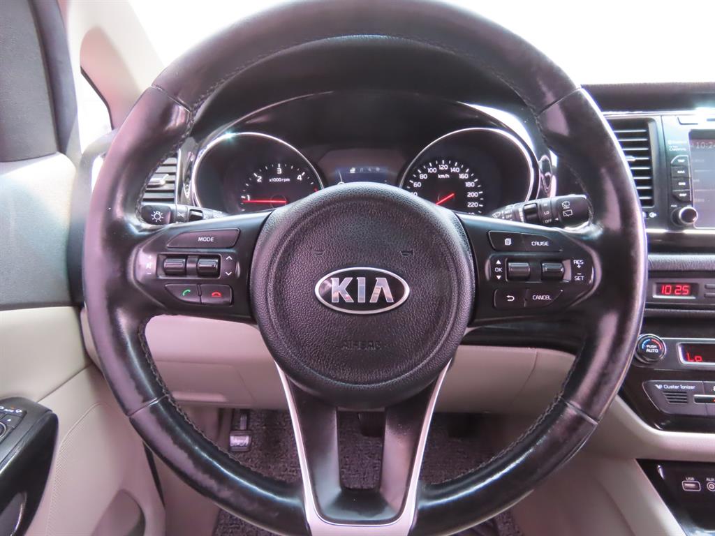 KIA Carnival 2017 Blanco - Importación desde Corea - HF Imports Iquique - Foto 11