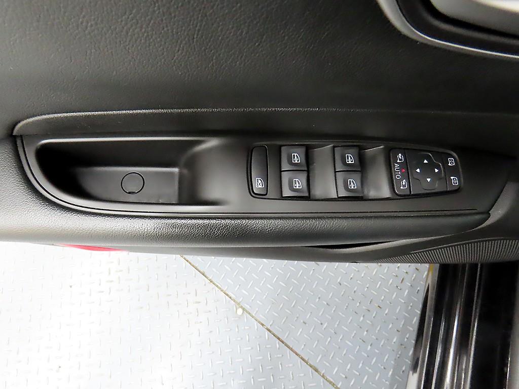 SAMSUNG SM6 - Vista 11