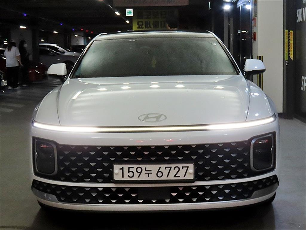 HYUNDAI Grandeur - Vista 2