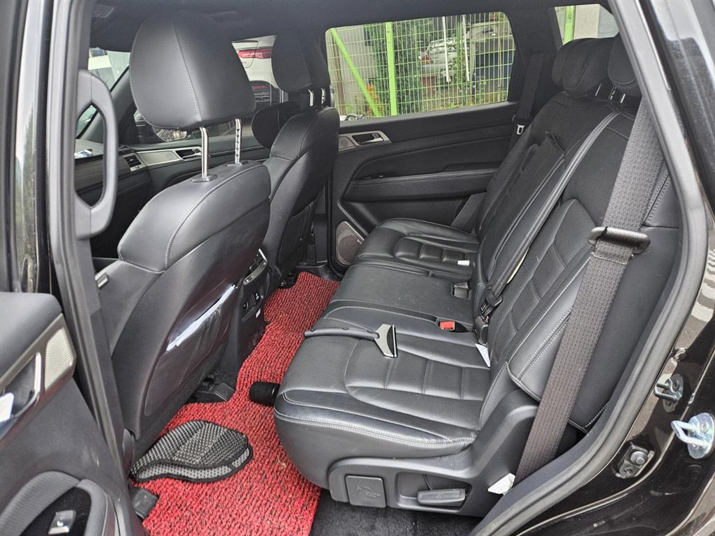 Ssangyong Rexton - Vista 6