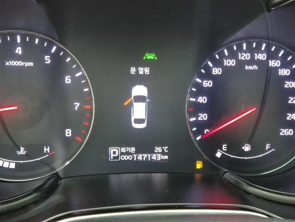 KIA K9 - Vista 6