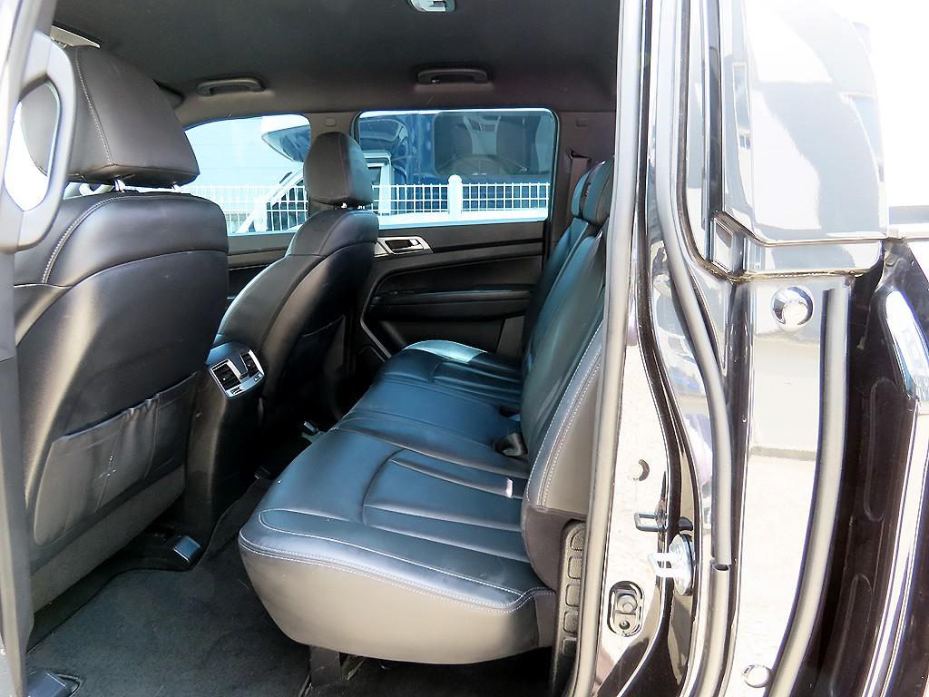 Ssangyong Rexton - Vista 6