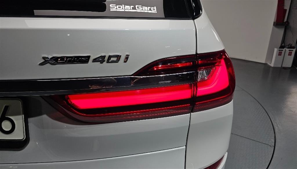 BMW X7 - Vista 8