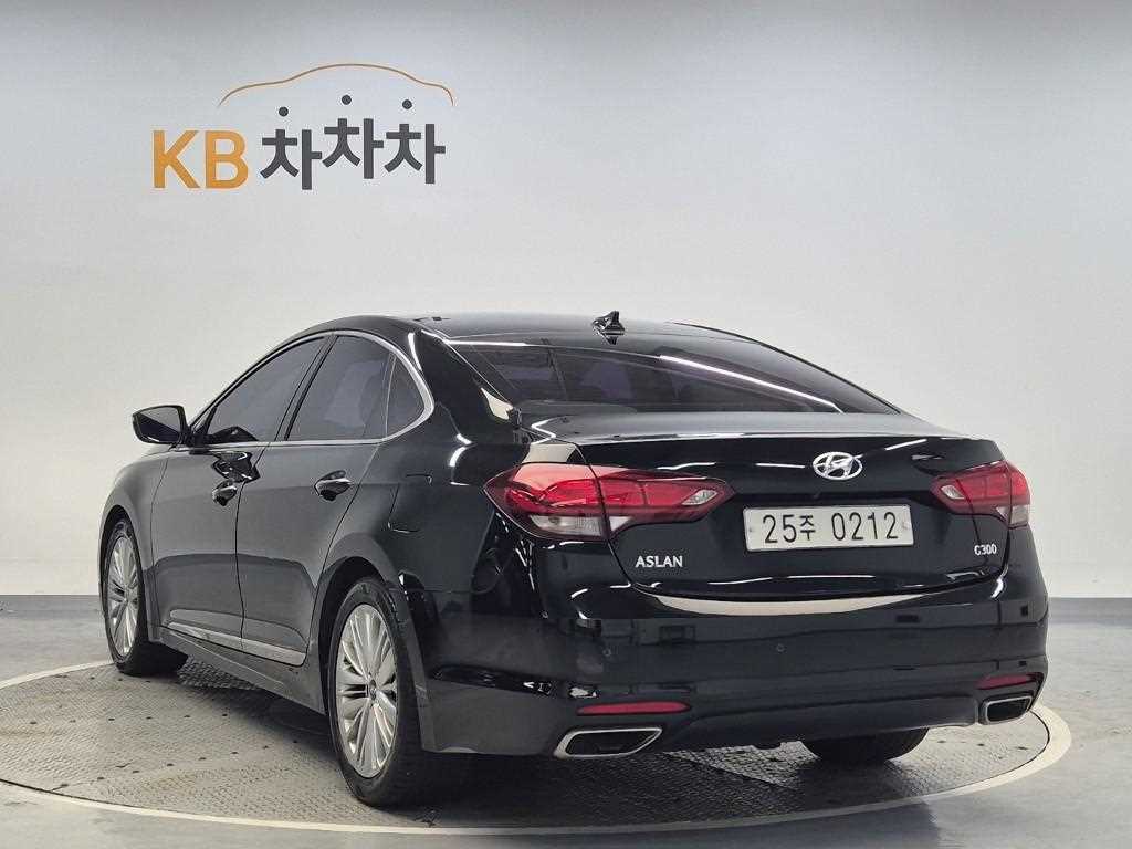 HYUNDAI Aslan - Vista 2