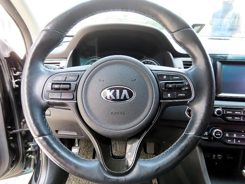 KIA Niro - Vista 8