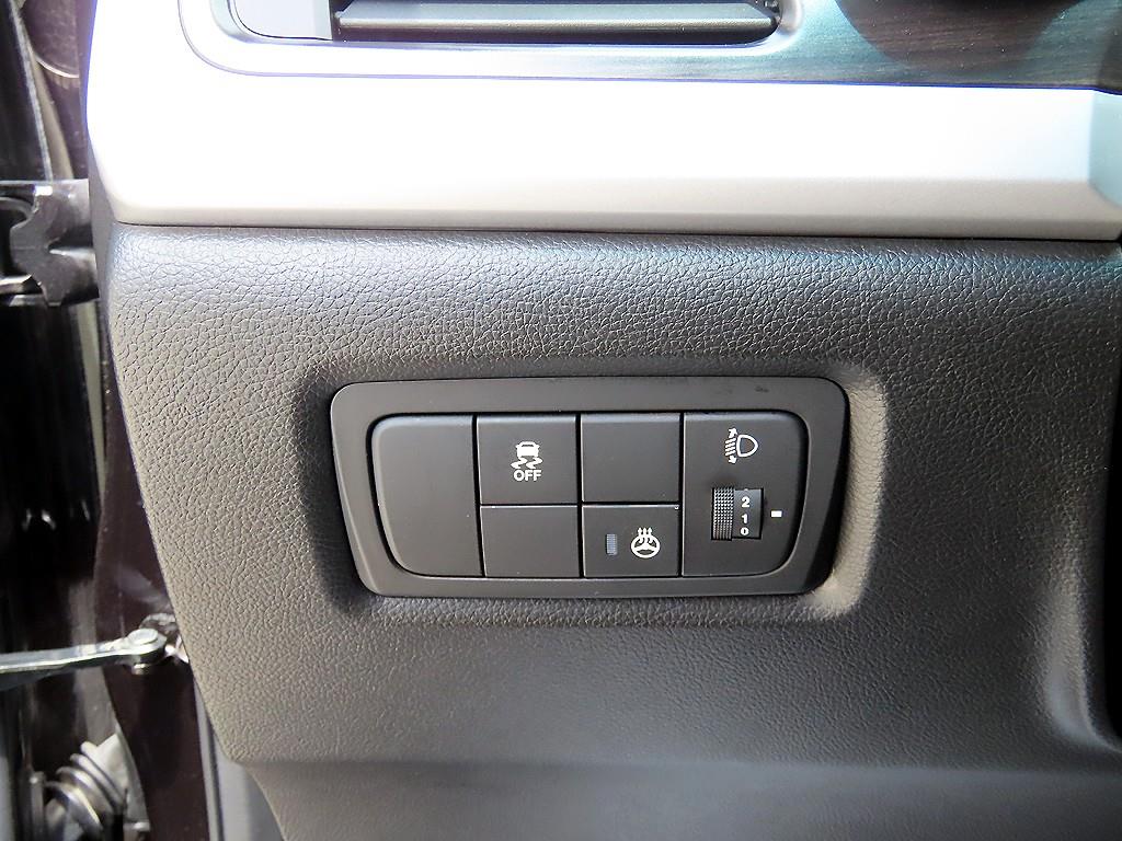 Ssangyong Korando - Vista 12
