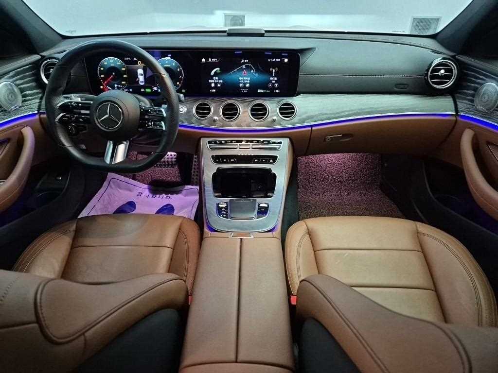 Mercedes Benz E class - Vista 7