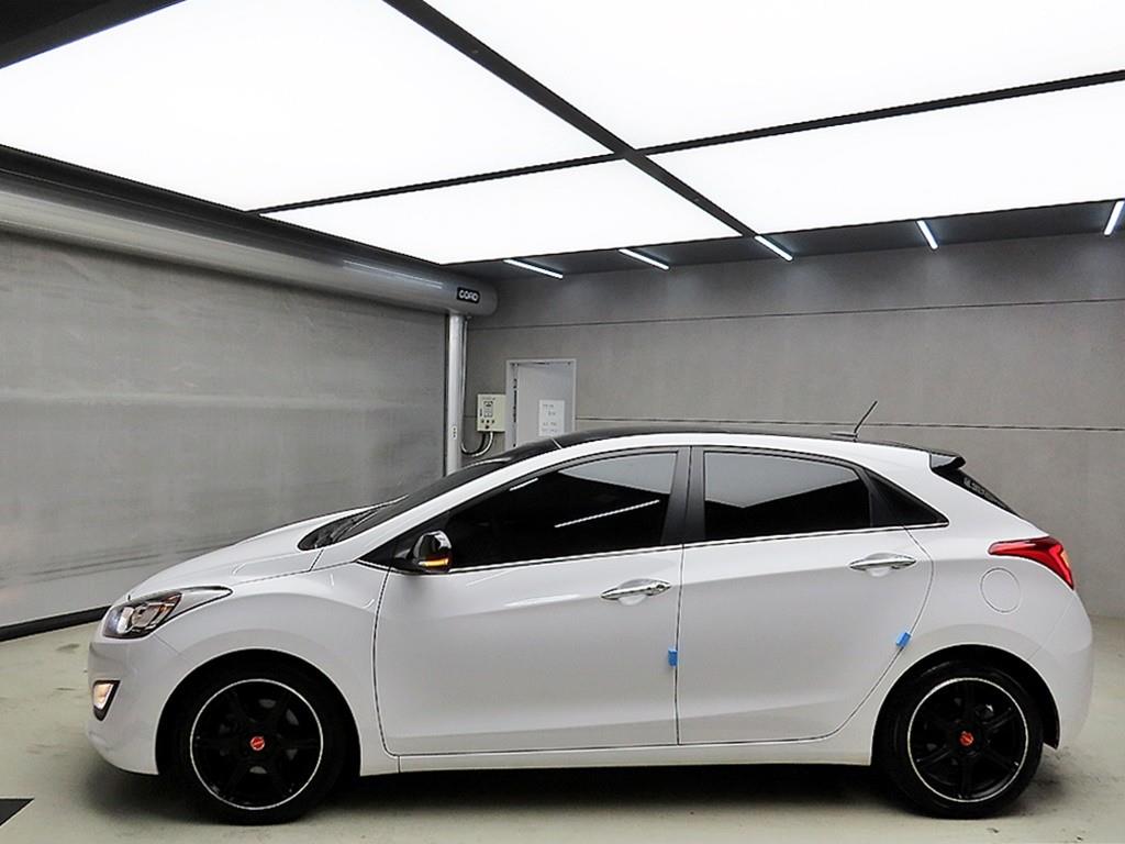 HYUNDAI i30 - Vista 4