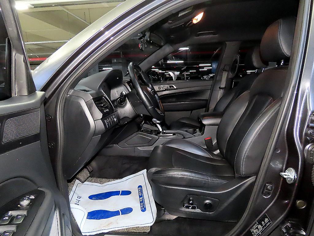 Ssangyong Rexton - Vista 6