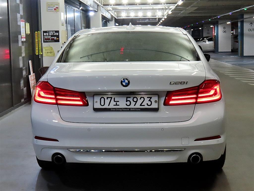 BMW 5 Series - Vista 5
