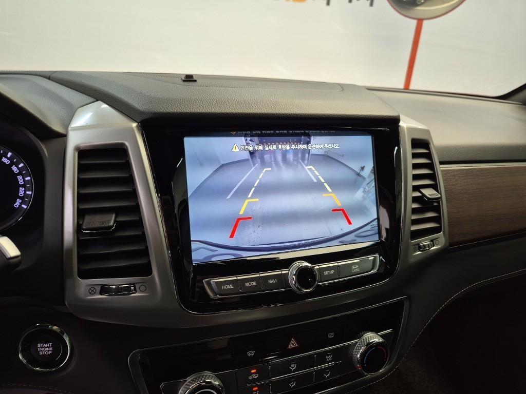 Ssangyong Rexton - Vista 7