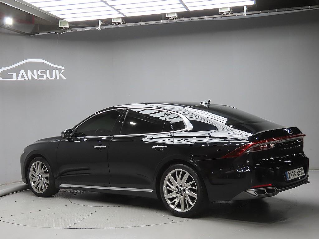 HYUNDAI Grandeur - Vista 5