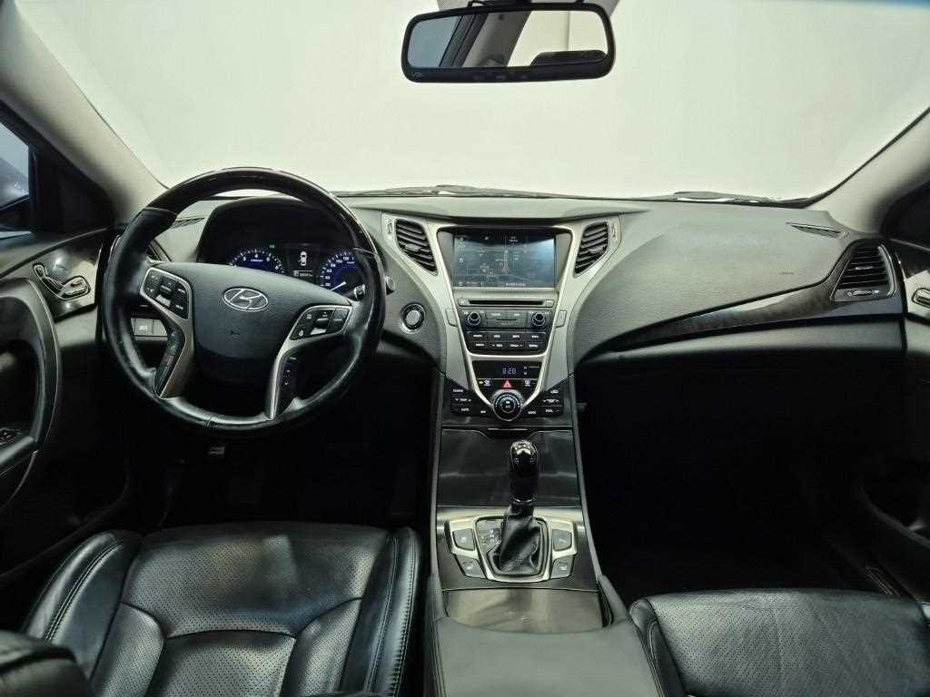 HYUNDAI Grandeur - Vista 7