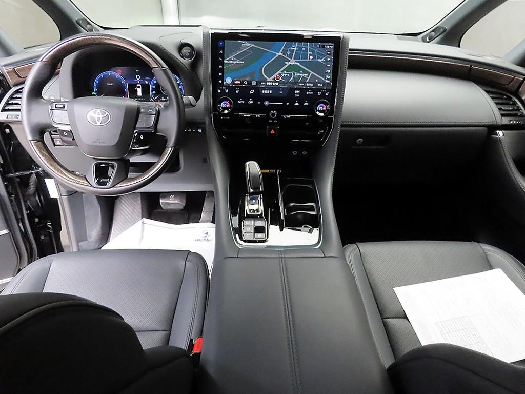 Toyota Alphard - Vista 7