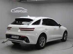 Genesis GV70 - Vista 8