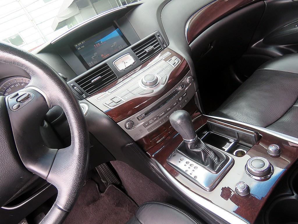 Infiniti M 2011 Negro - Importación desde Corea - HF Imports Iquique - Foto 13