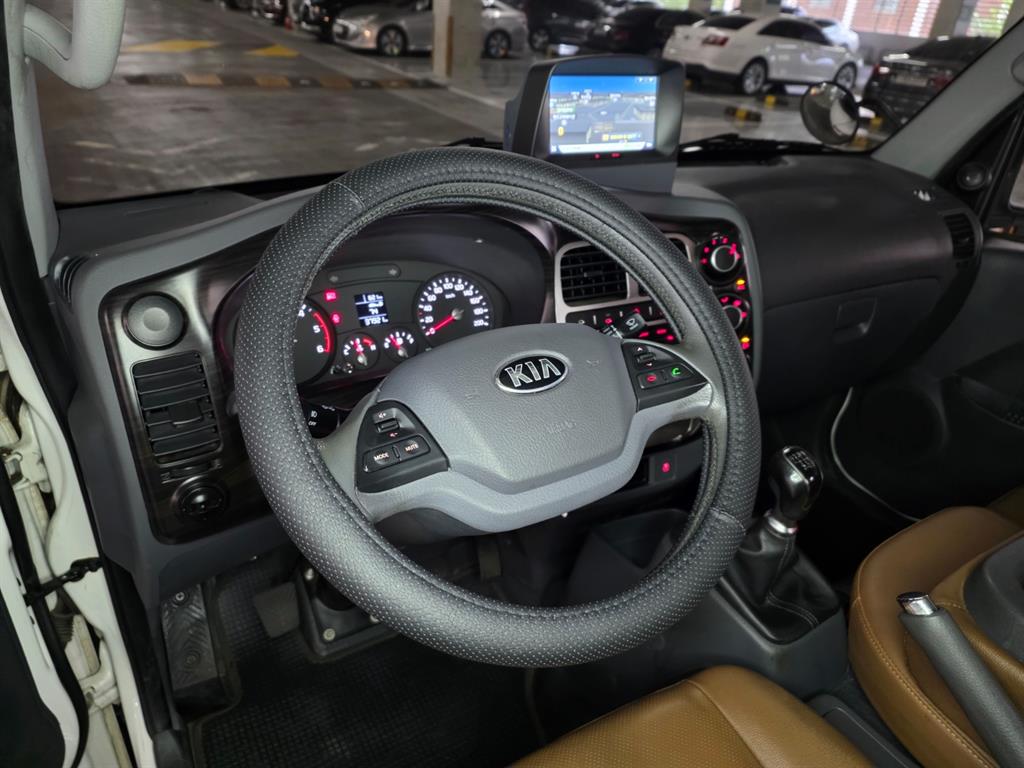 Small Truck Cargo (small) 2019 Blanco - Importación desde Corea - HF Imports Iquique - Foto 13