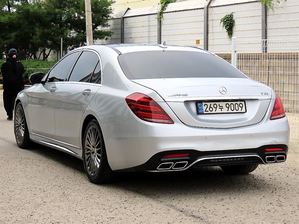 Mercedes Benz S Class - Vista 3