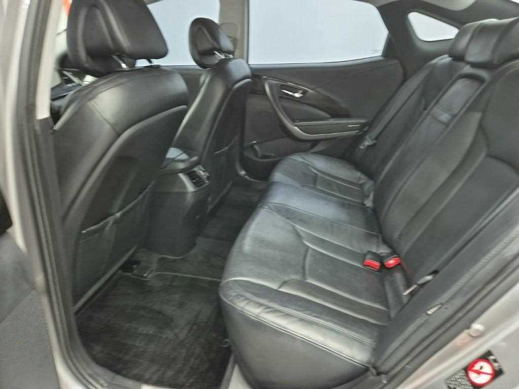 HYUNDAI Grandeur - Vista 12