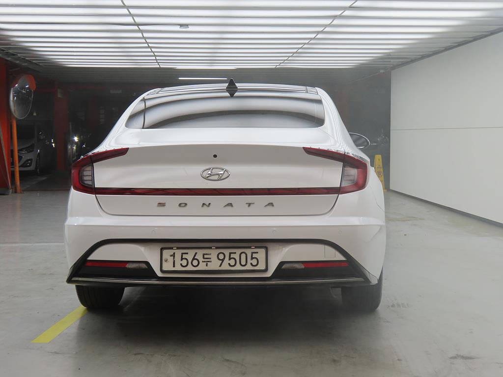 HYUNDAI Sonata - Vista 3