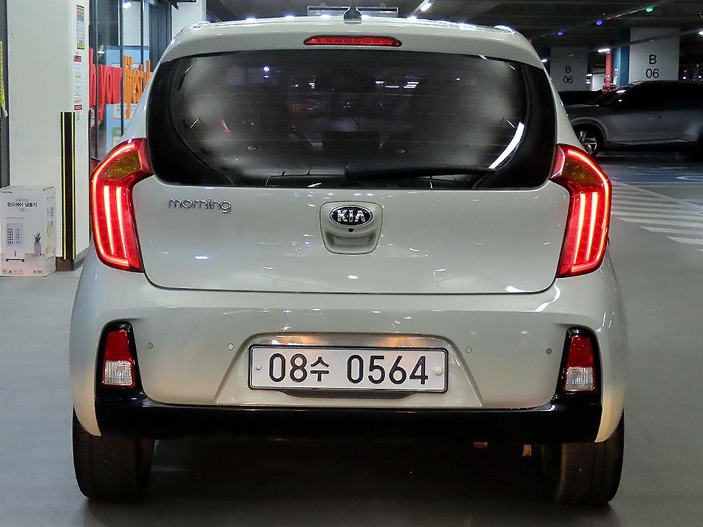 KIA Morning - Vista 5