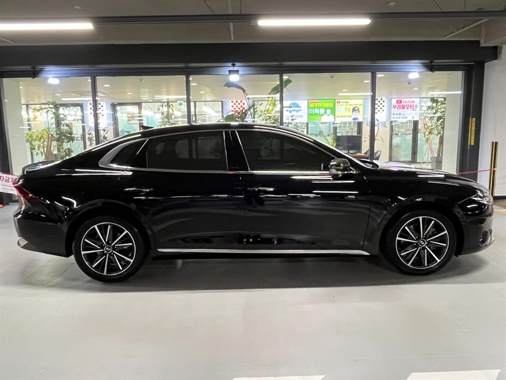 HYUNDAI Grandeur - Vista 3