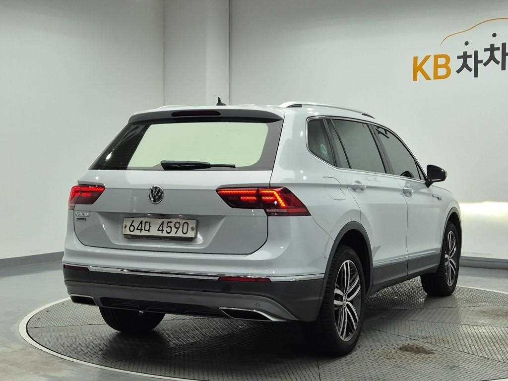 Volkswagen Tiguan - Vista 3