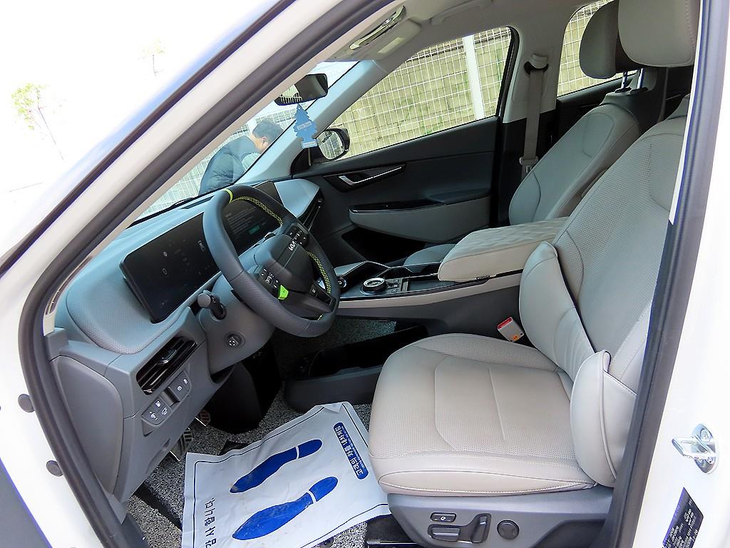 KIA EV6 - Vista 5