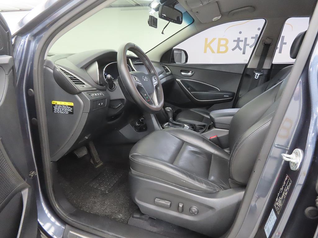 HYUNDAI Santa Fe - Vista 5