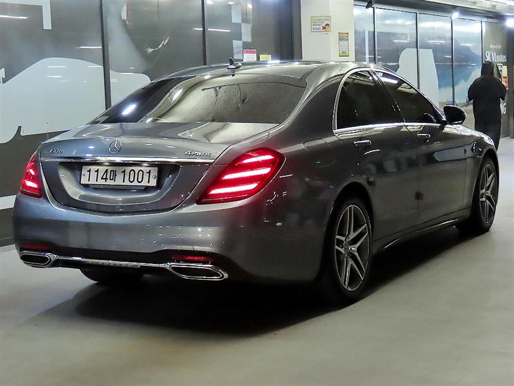 Mercedes Benz S Class - Vista 4