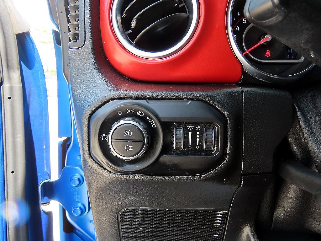 Jeep Wrangler 2021 Azul - Importación desde Corea - HF Imports Iquique - Foto 13