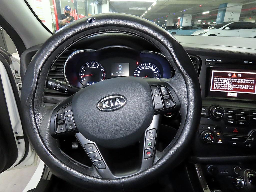 KIA K5 - Vista 8