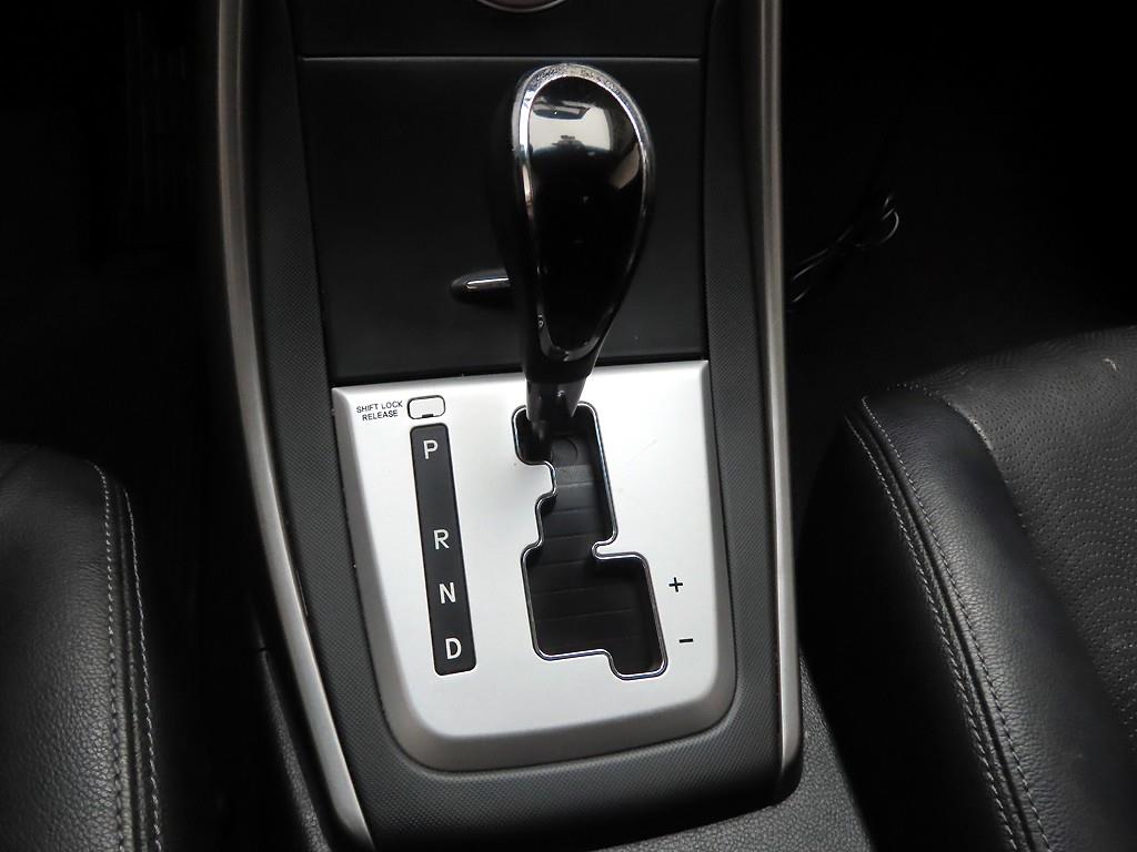 HYUNDAI Avante - Vista 11