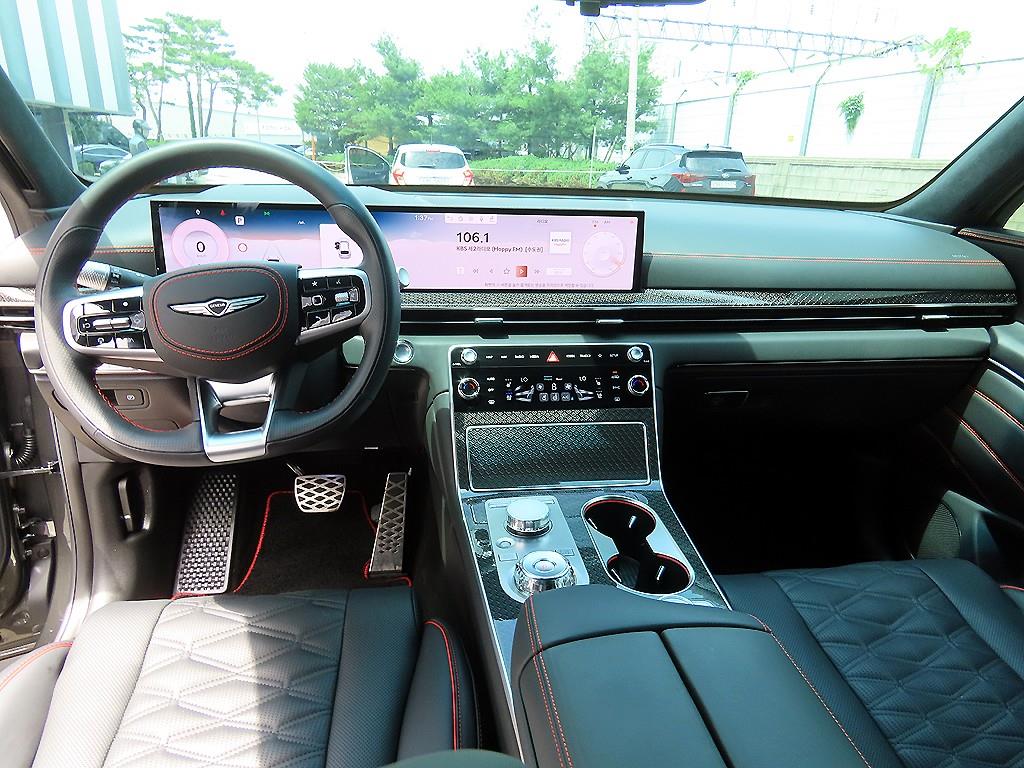 Genesis GV80 - Vista 7