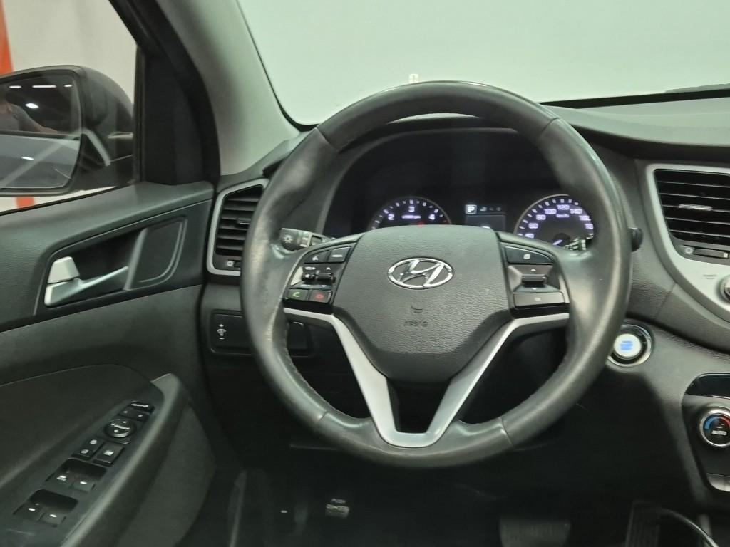 HYUNDAI Tucson - Vista 9