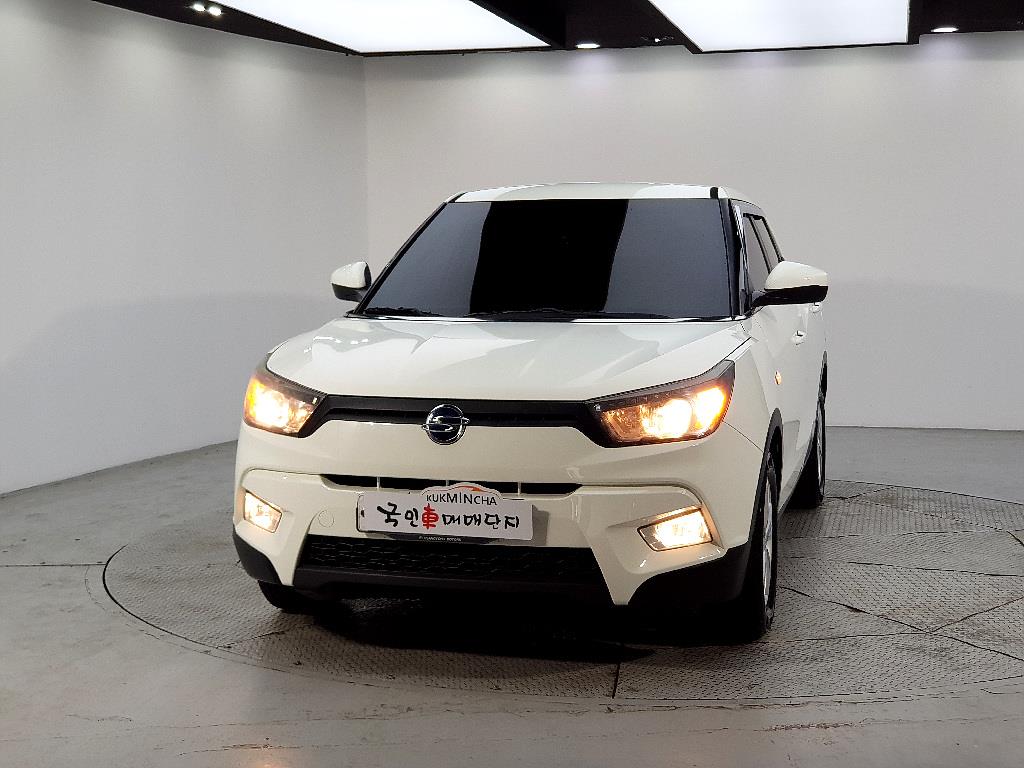 Ssangyong Tivoli - Vista 2