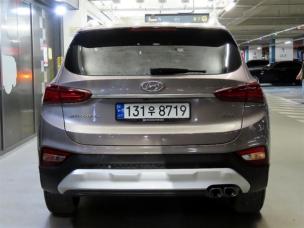 HYUNDAI Santa Fe - Vista 5