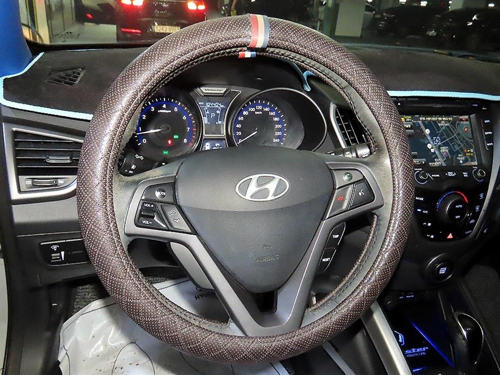 HYUNDAI Veloster - Vista 8